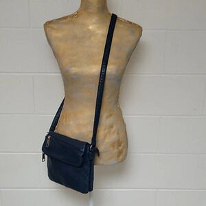 Liz Claiborne/Navy/Cross/body bag/5 Zipper Pocket/6 Open pockets/Silver hardware